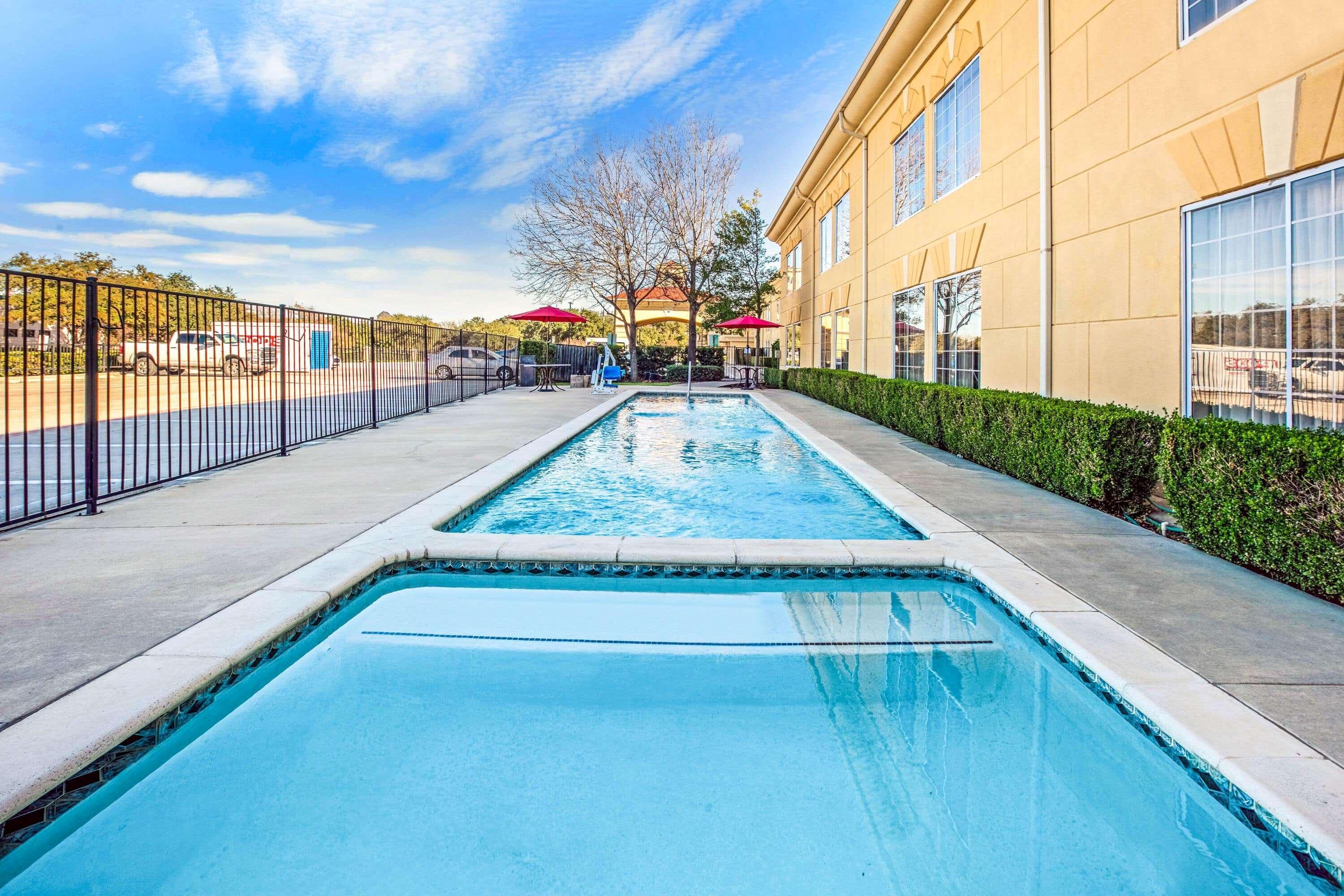 La Quinta By Wyndham Dallas - Las Colinas Hotell Irving Exteriör bild